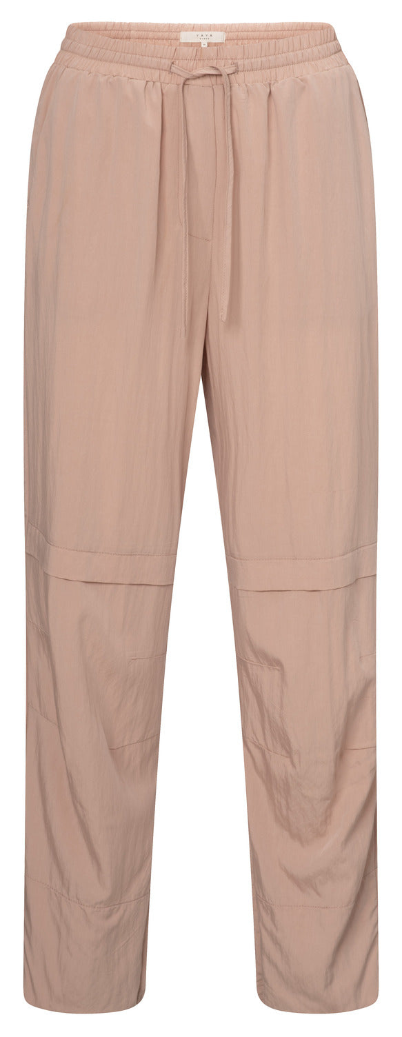 Woven loose fit trousers with seam details
