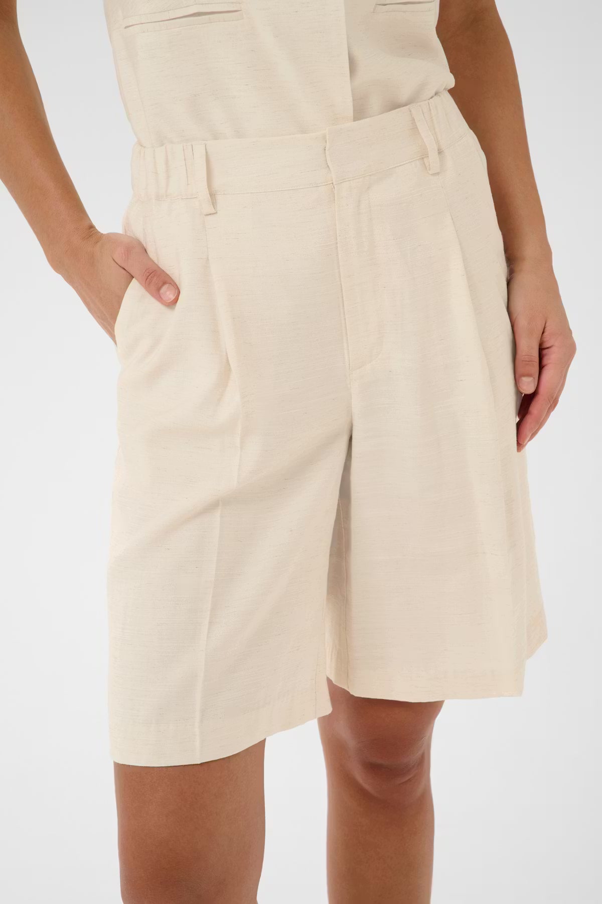 Short - KAannetta