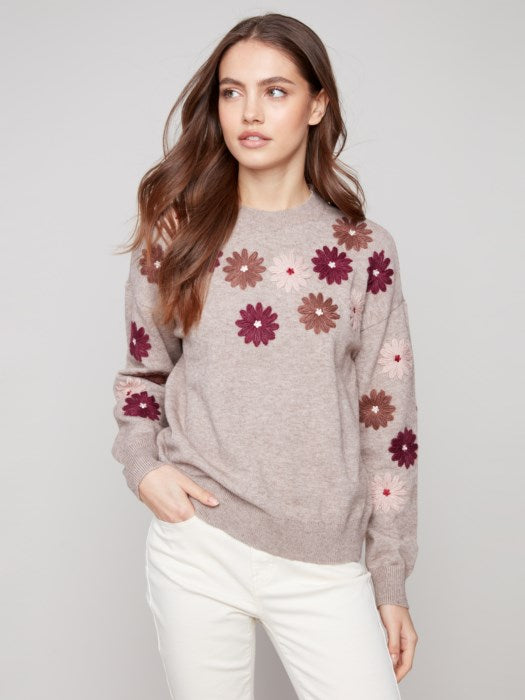 Pull à broderie florale CHARLIE B