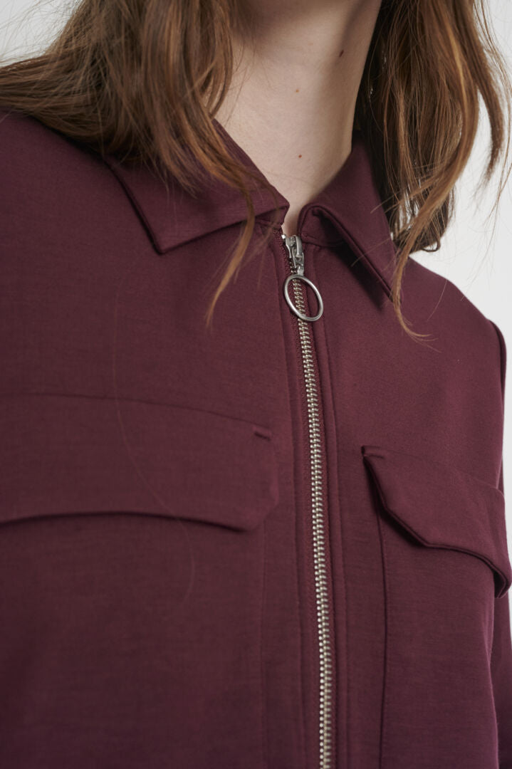 Veste - BecaIW
