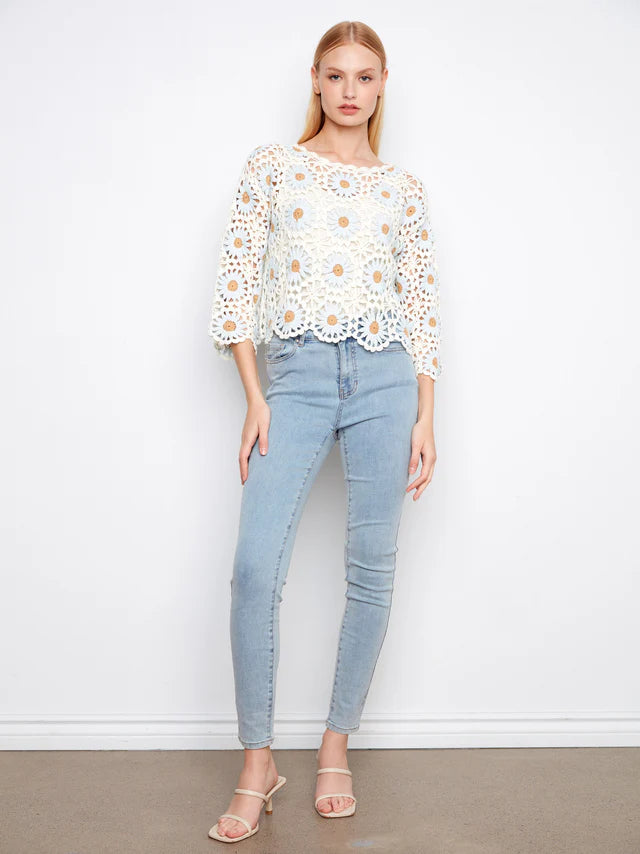 Pull fleuri au crochet CHARLIE B