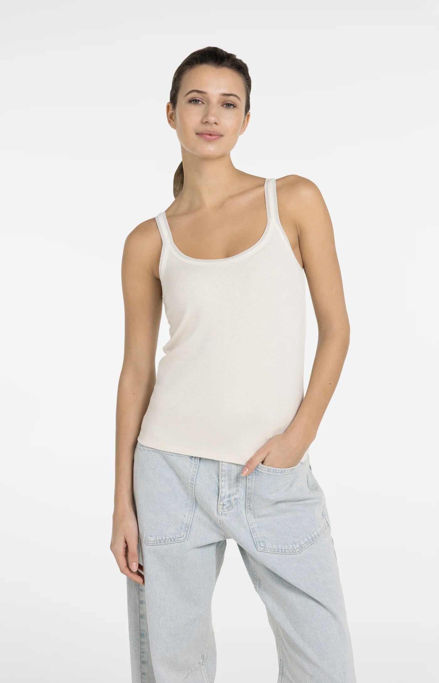Camisole avec finition en maille filet