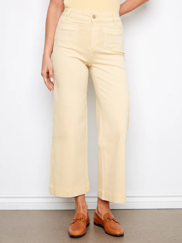 Pantalon évasé avec poche plaquée raccourcie