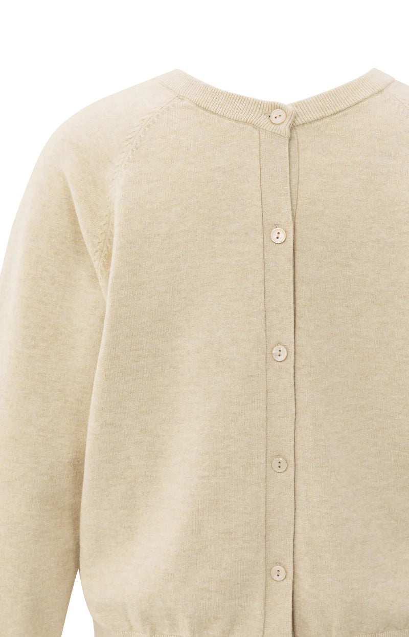 Pull avec double col V et boutons au dos en finition YAYA