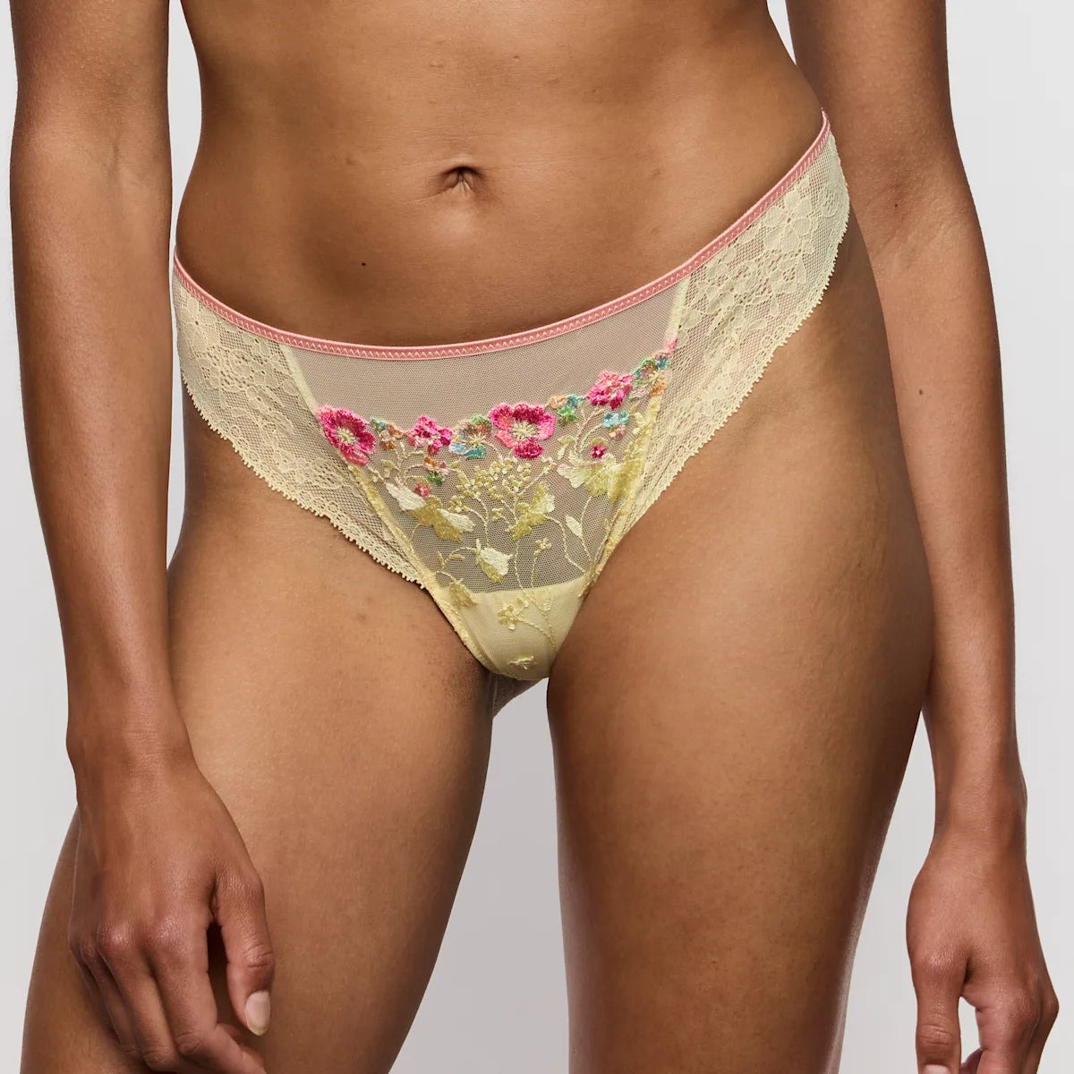 String LIZELOT MARIE JO