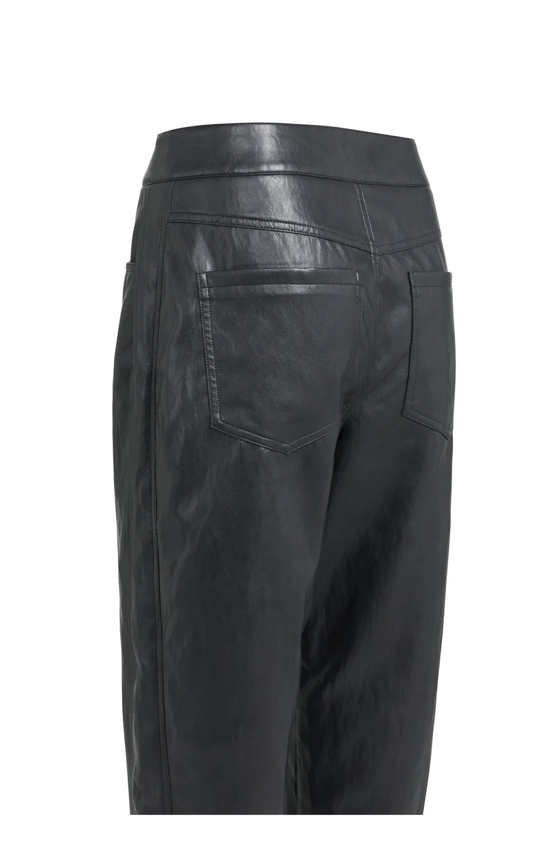 Pantalon coupe carotte en similicuir