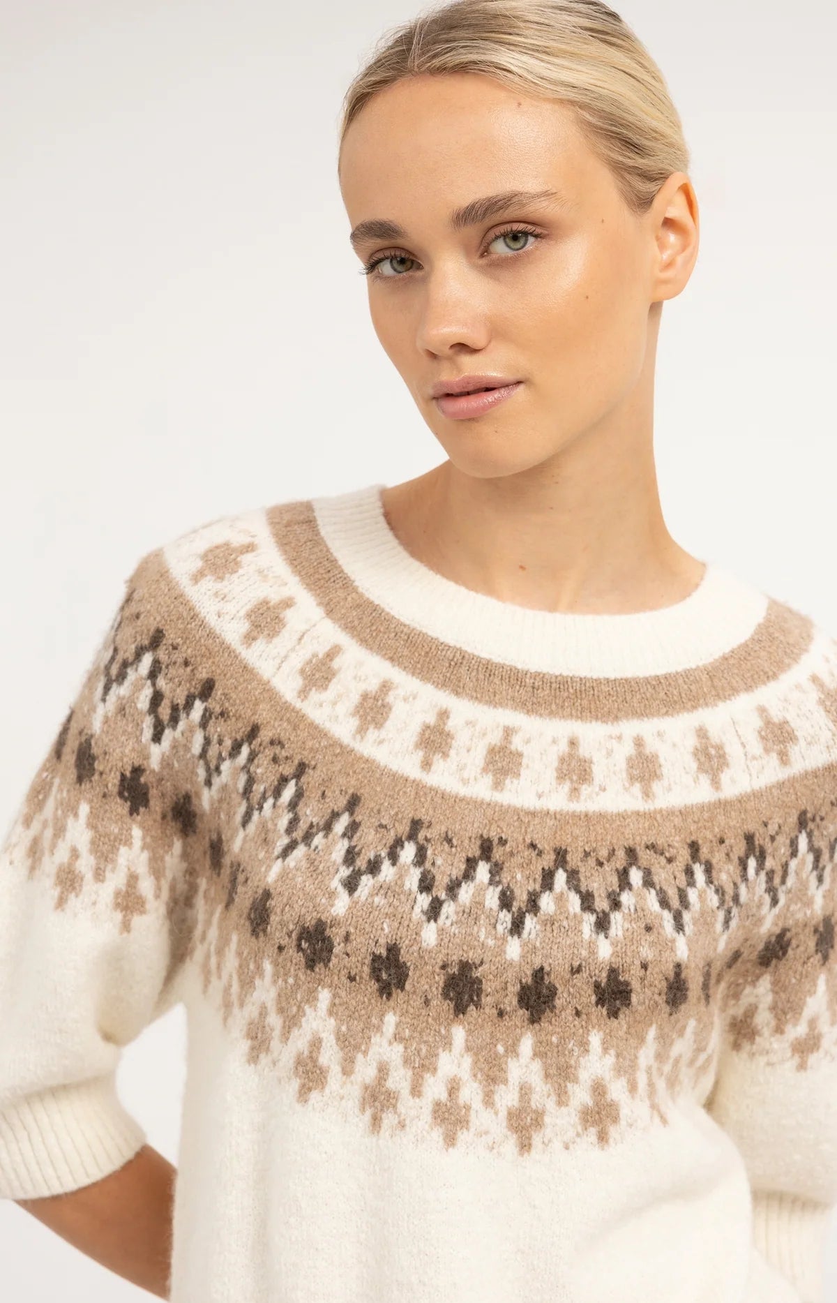 Pull en maille à motif jacquard inspiration nordique
