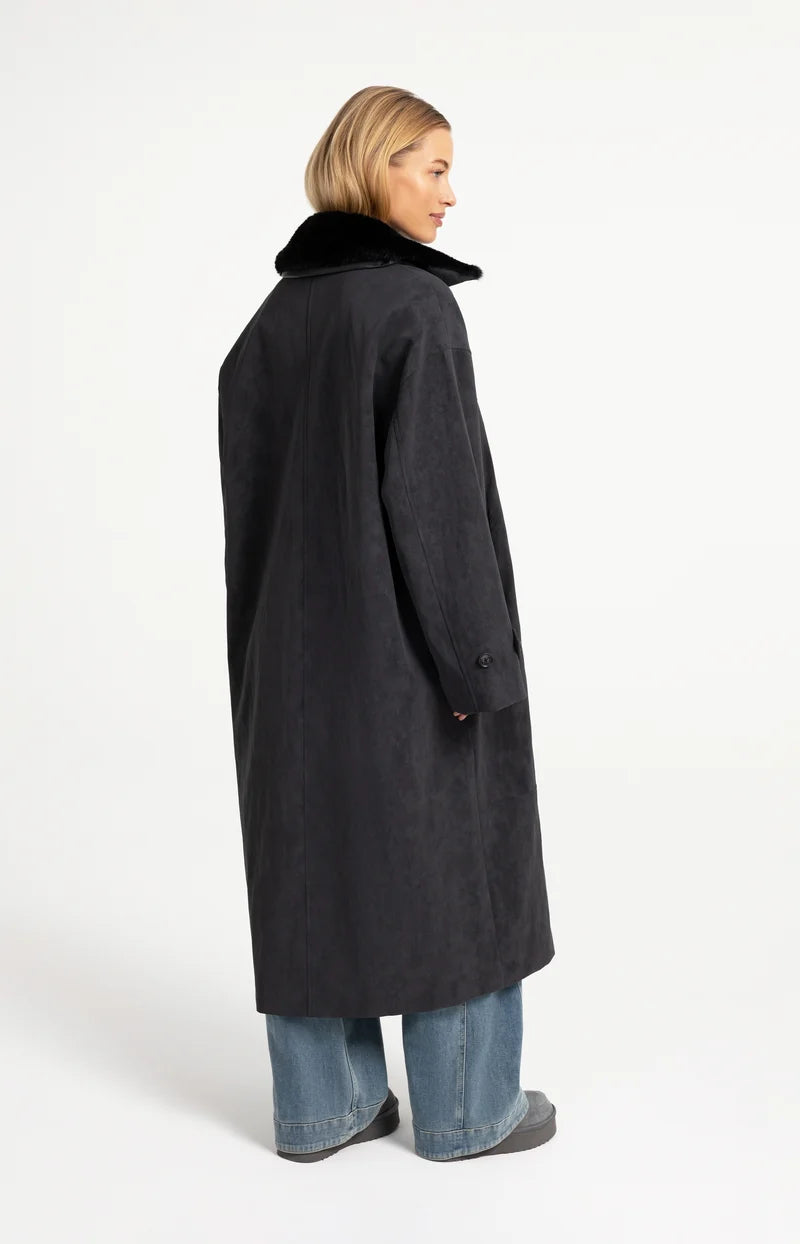 Manteau long en suédine avec col amovible