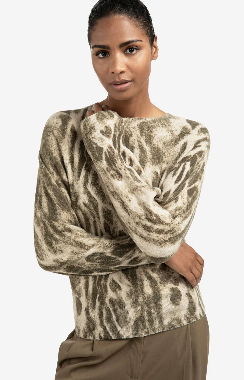 Pull doux à motif abstrait YAYA
