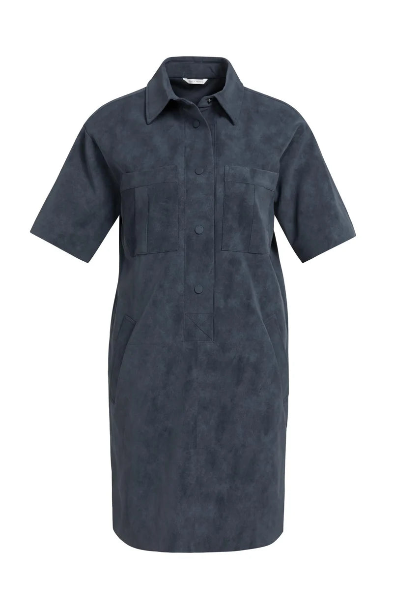 Robe en suédine à manches courtes