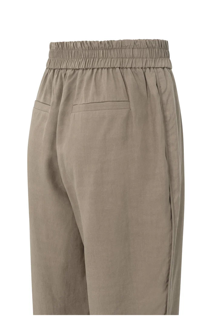 Pantalon élastiqué à la taille et à ourlet arrondi YAYA