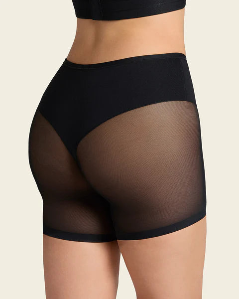 Shorty gainant sans coutures à contrôle lisse LEONISA