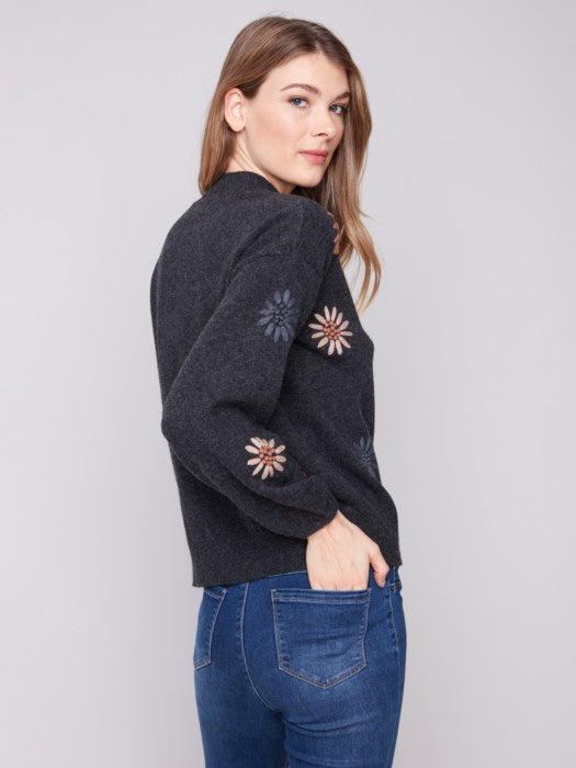 Pull à col montant avec broderie florale CHARLIE B