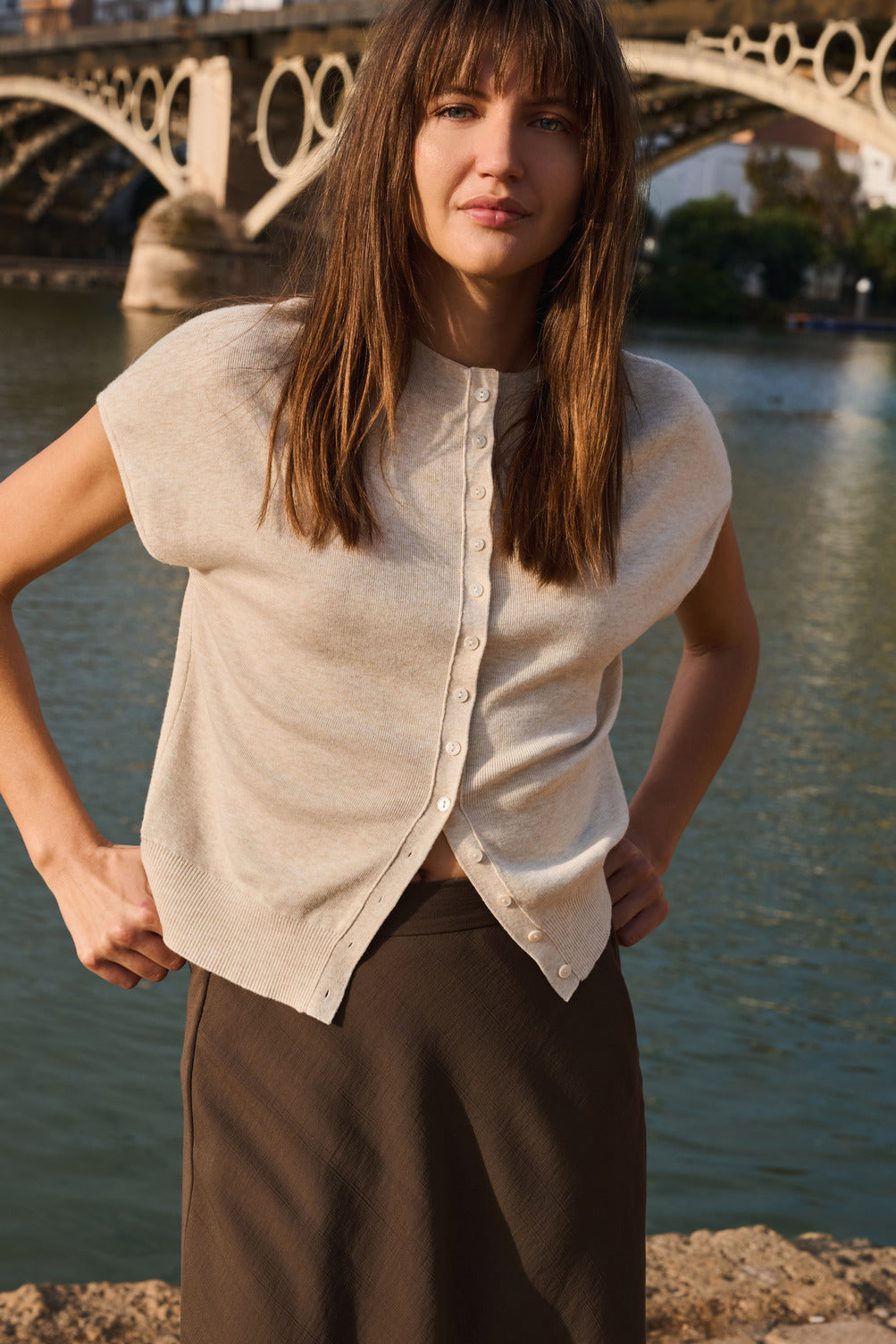 Cardigan manches courtes avec boutons