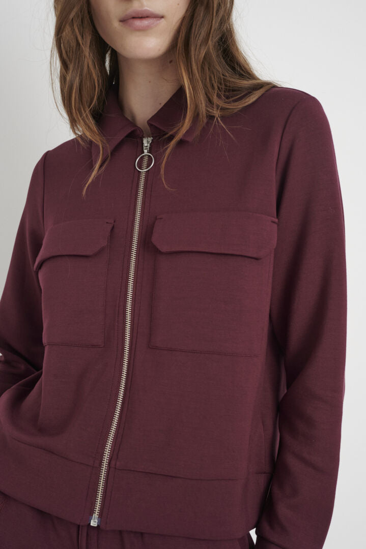Veste - BecaIW