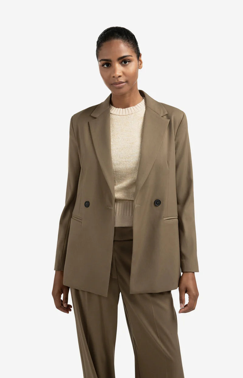 Blazer avec ceinture et fermeture à double boutonnage YAYA