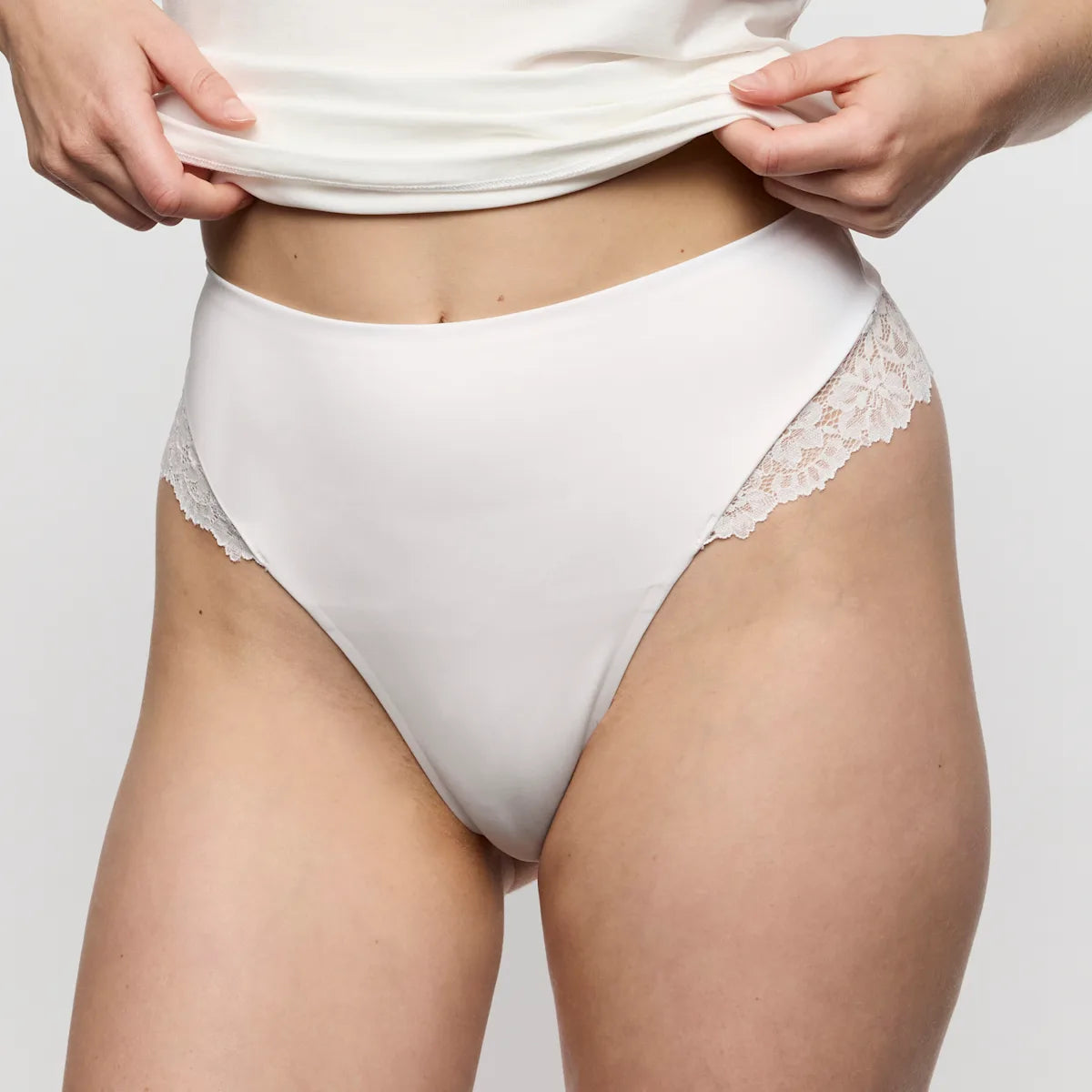 String Taille Haute SOFT STUDIO MARIE JO
