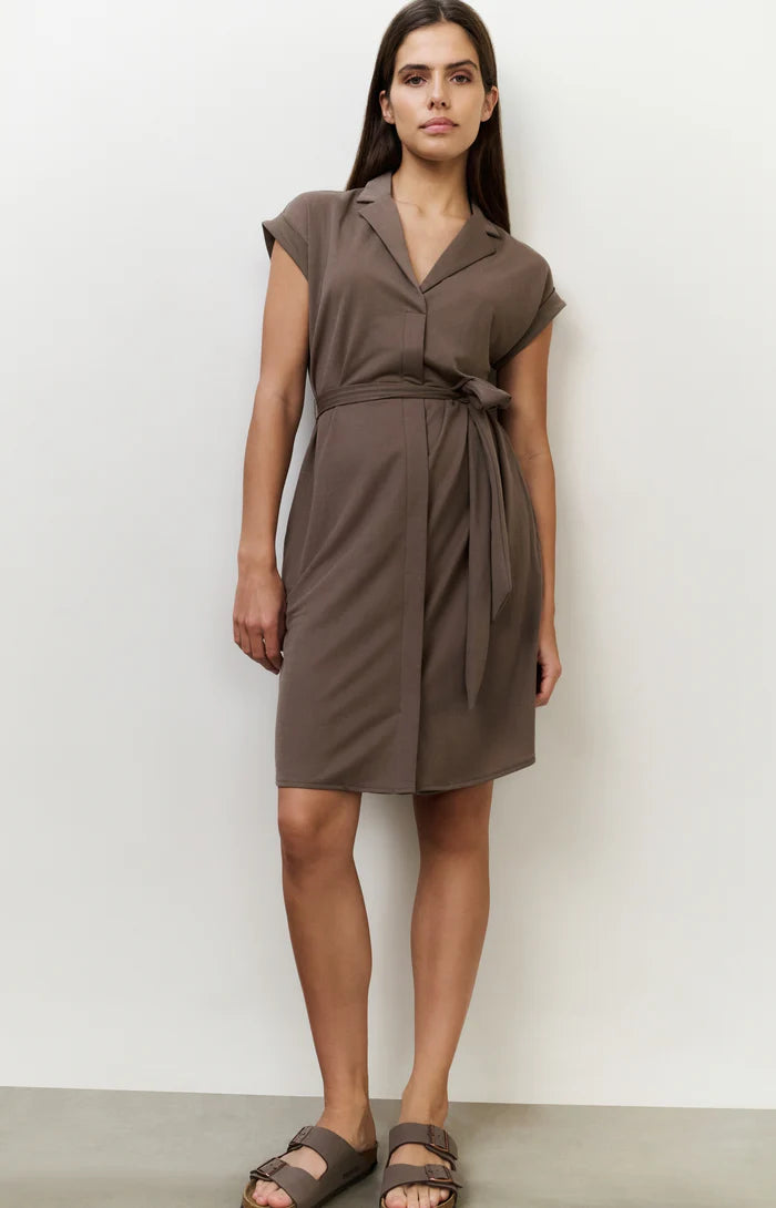 Robe en jersey avec col chemise et ceinture à nouer YAYA