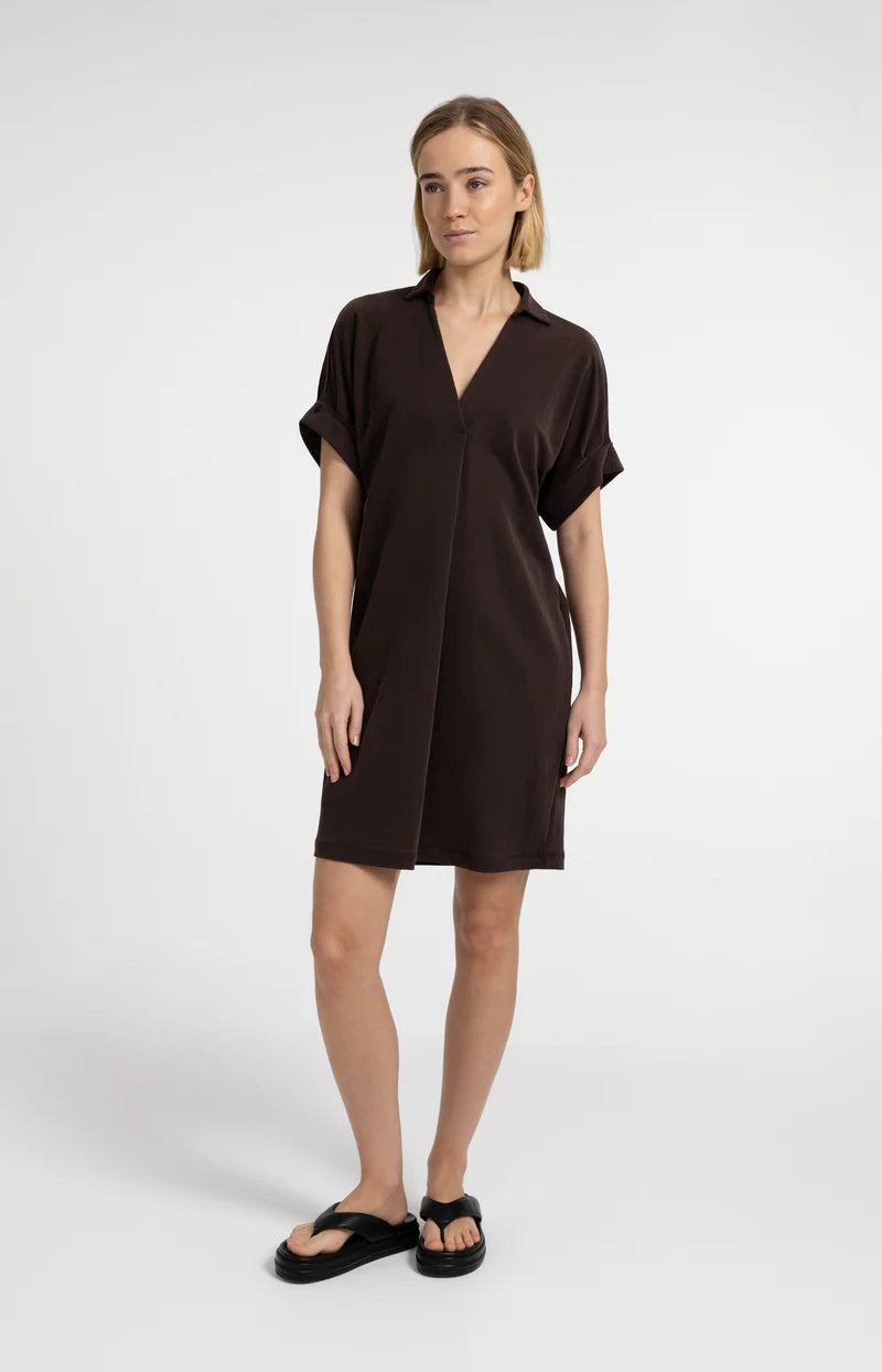 Robe en jersey à manches courtes plissées Prix de vente