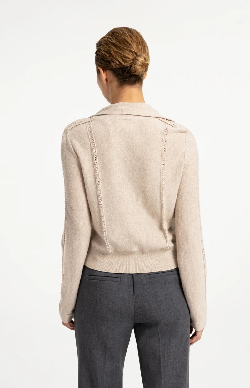 Cardigan en maille à col haut avec fermeture boutonnée