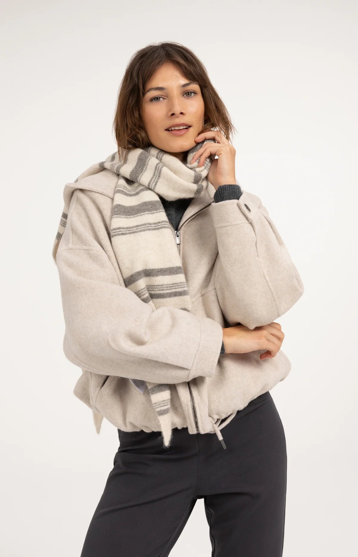 Veste oversize en laine mélangée avec capuche