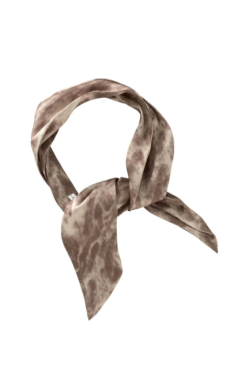 Foulard satiné avec imprimé abstrait animal YAYA