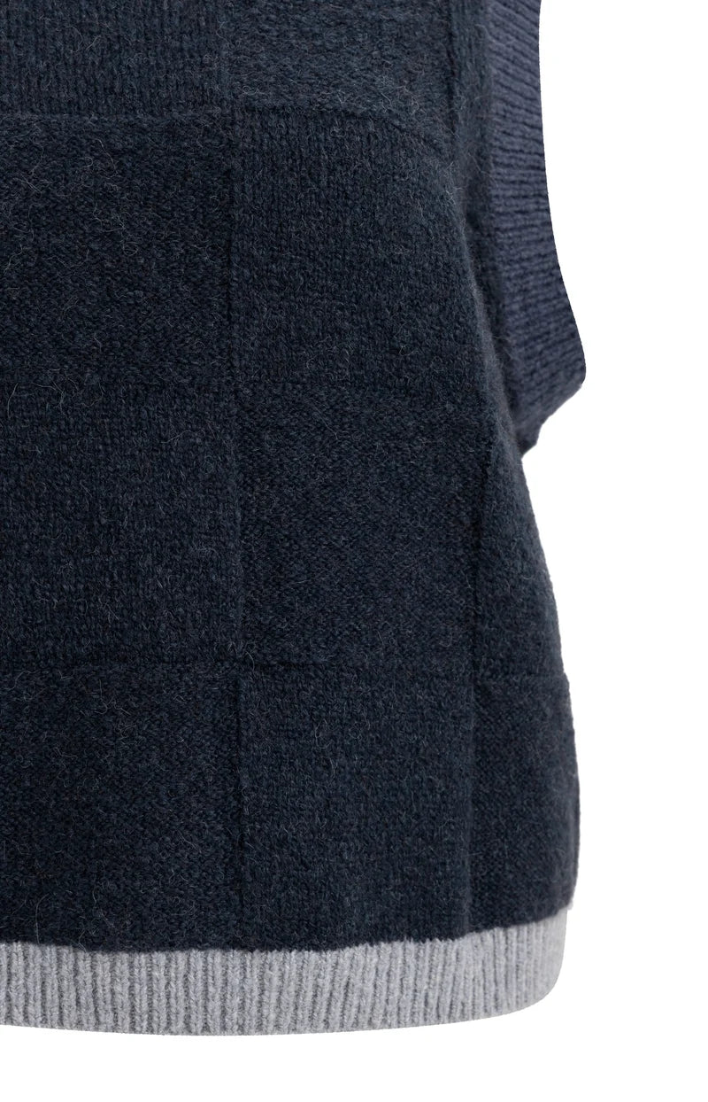 Pull sans manches en maille douce avec liserés contrastants