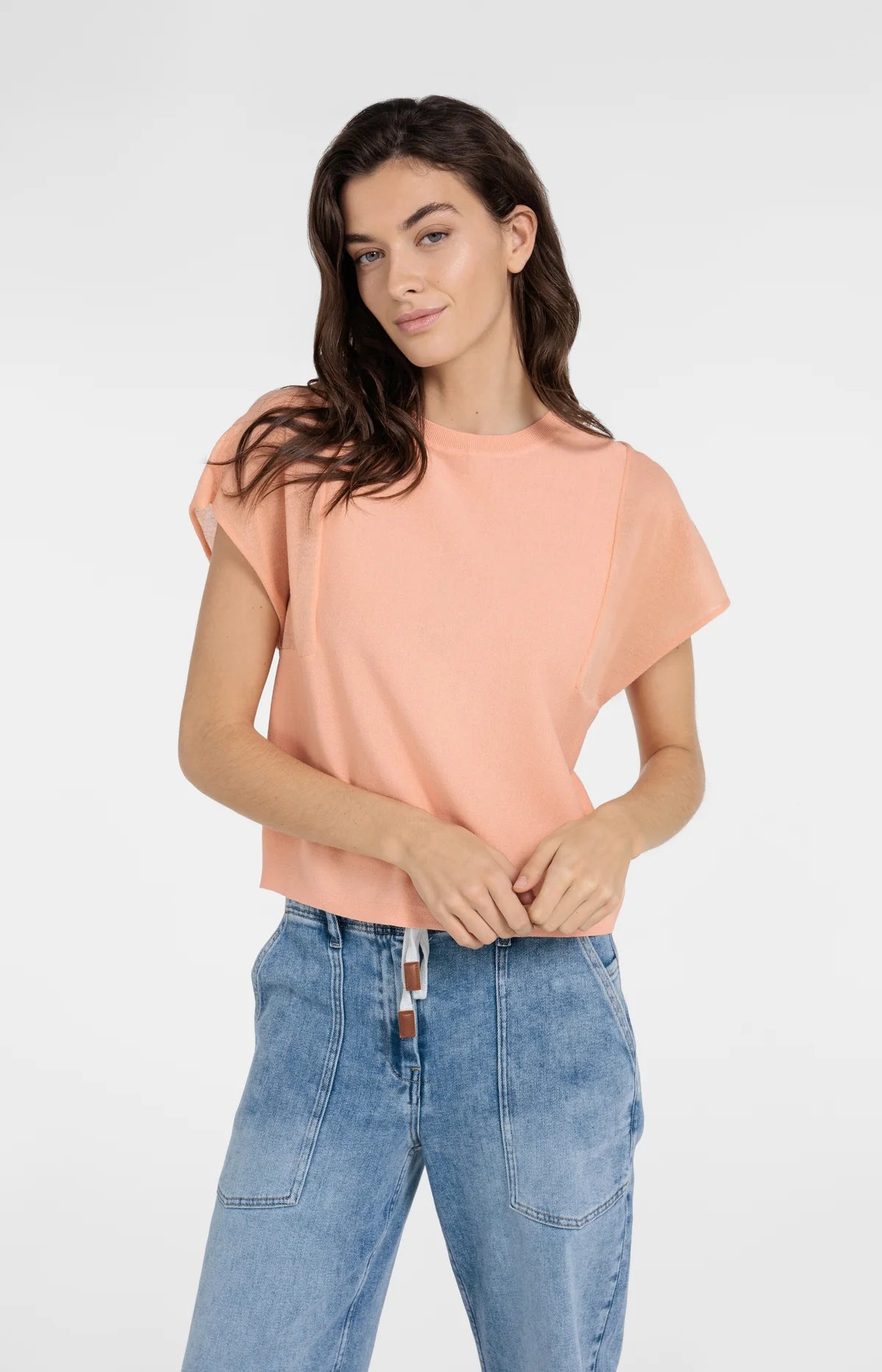 Haut avec manches courtes transparentes